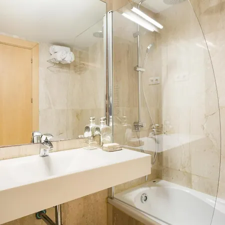 My Space Emirates - Executive With Private Balcony Barcelone