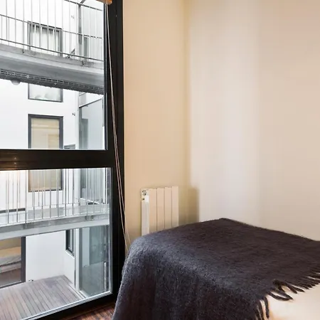 My Space Emirates - Executive With Private Balcony * Barcelone